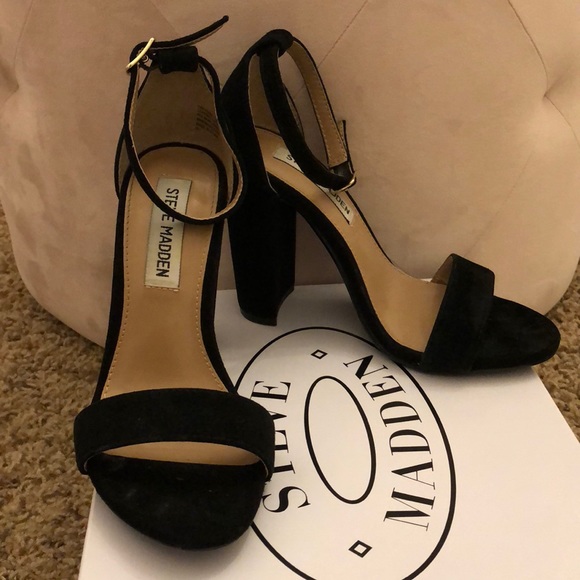 Steve Madden Shoes - Steve Madden Sandal “Carrson”